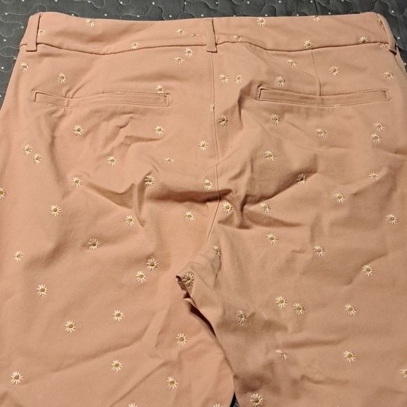 Old Navy pink pixie with daisies size 12 - Picture 4 of 5